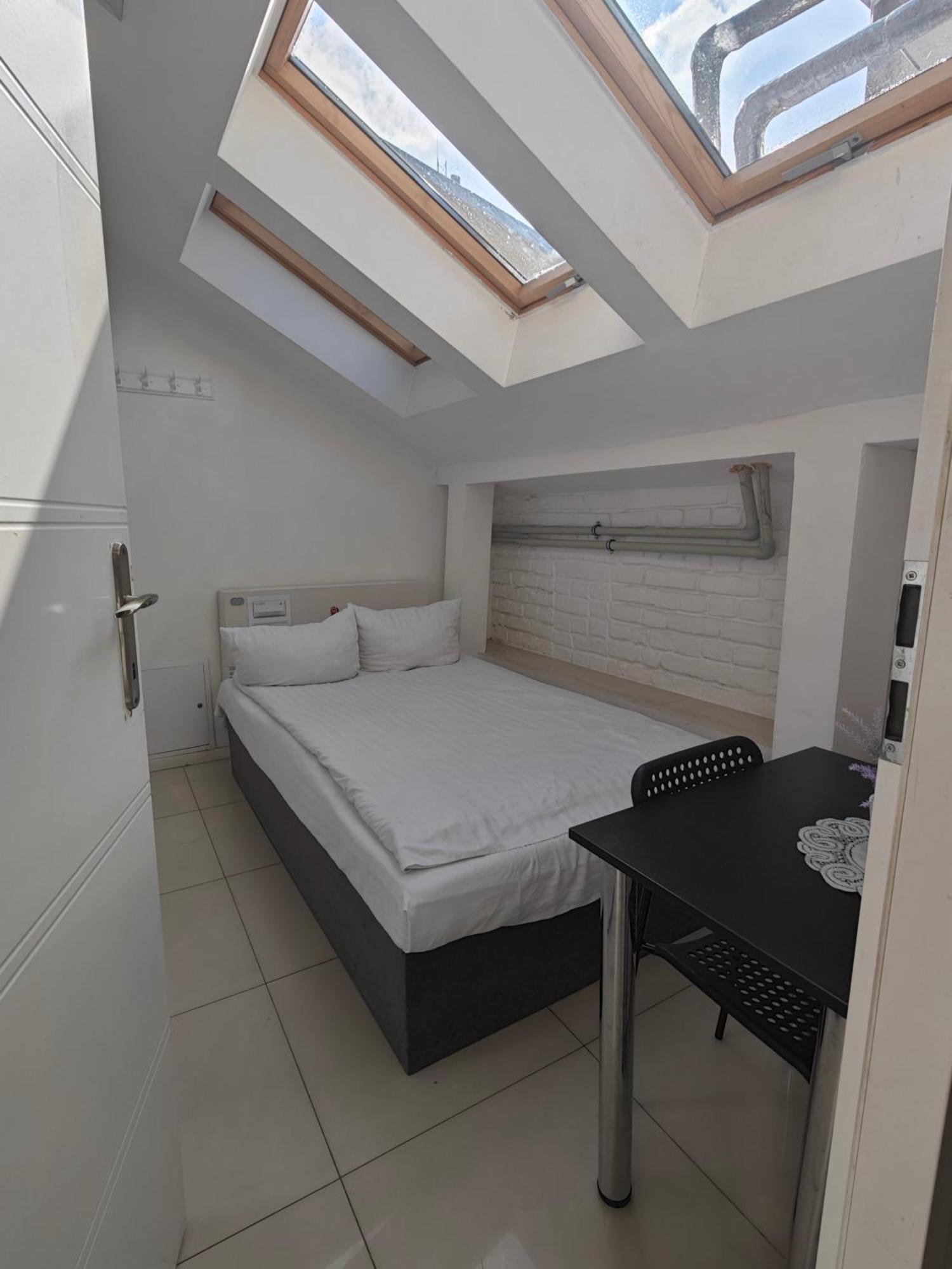 Apartamenty Wilcza - City Center Varsovia Habitación foto