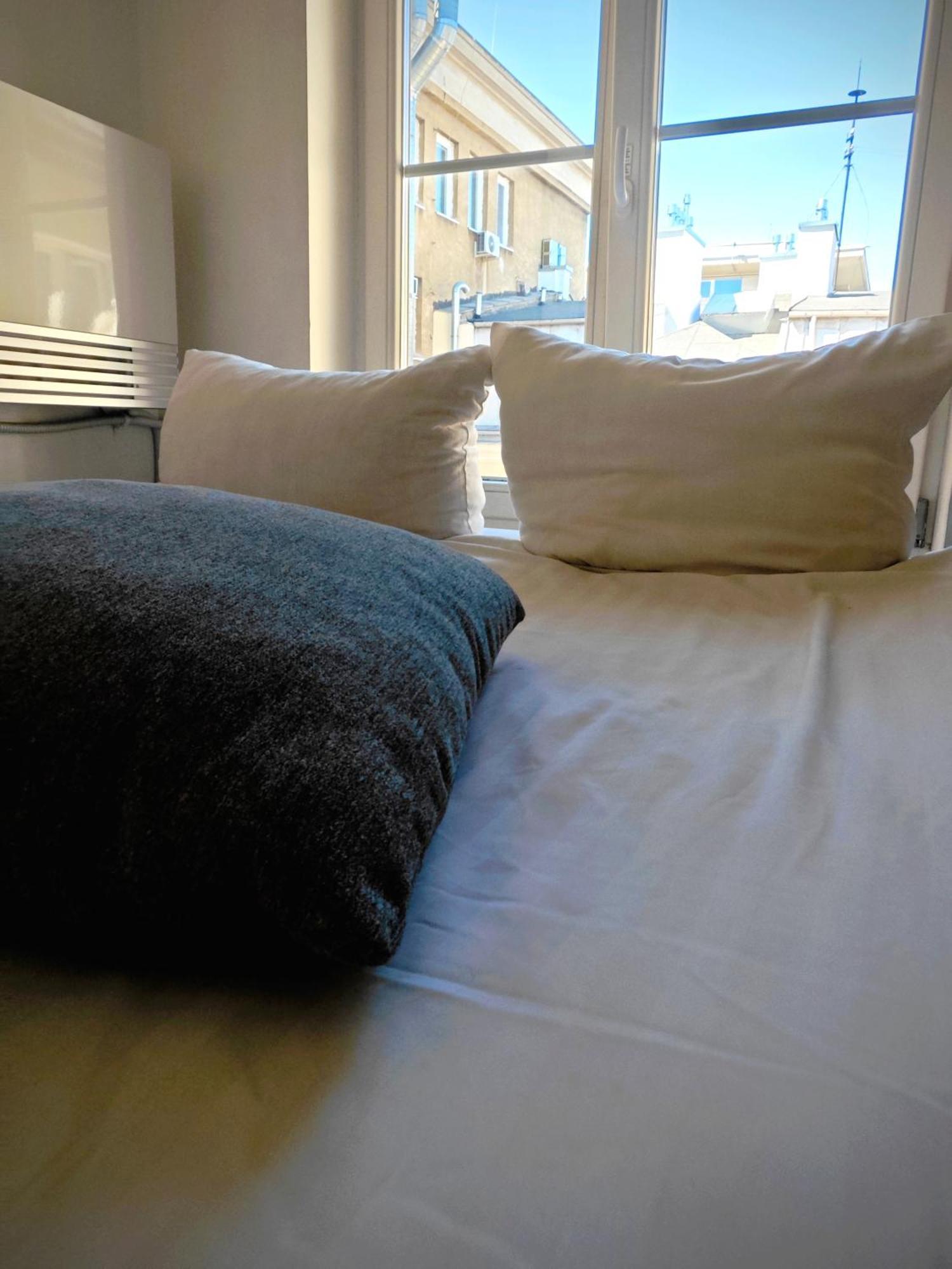 Apartamenty Wilcza - City Center Varsovia Habitación foto