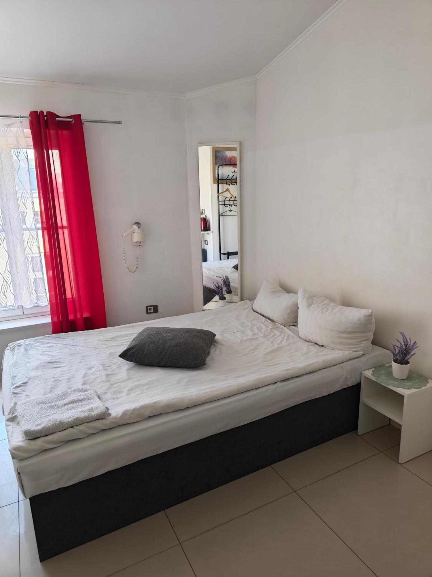 Apartamenty Wilcza - City Center Varsovia Habitación foto