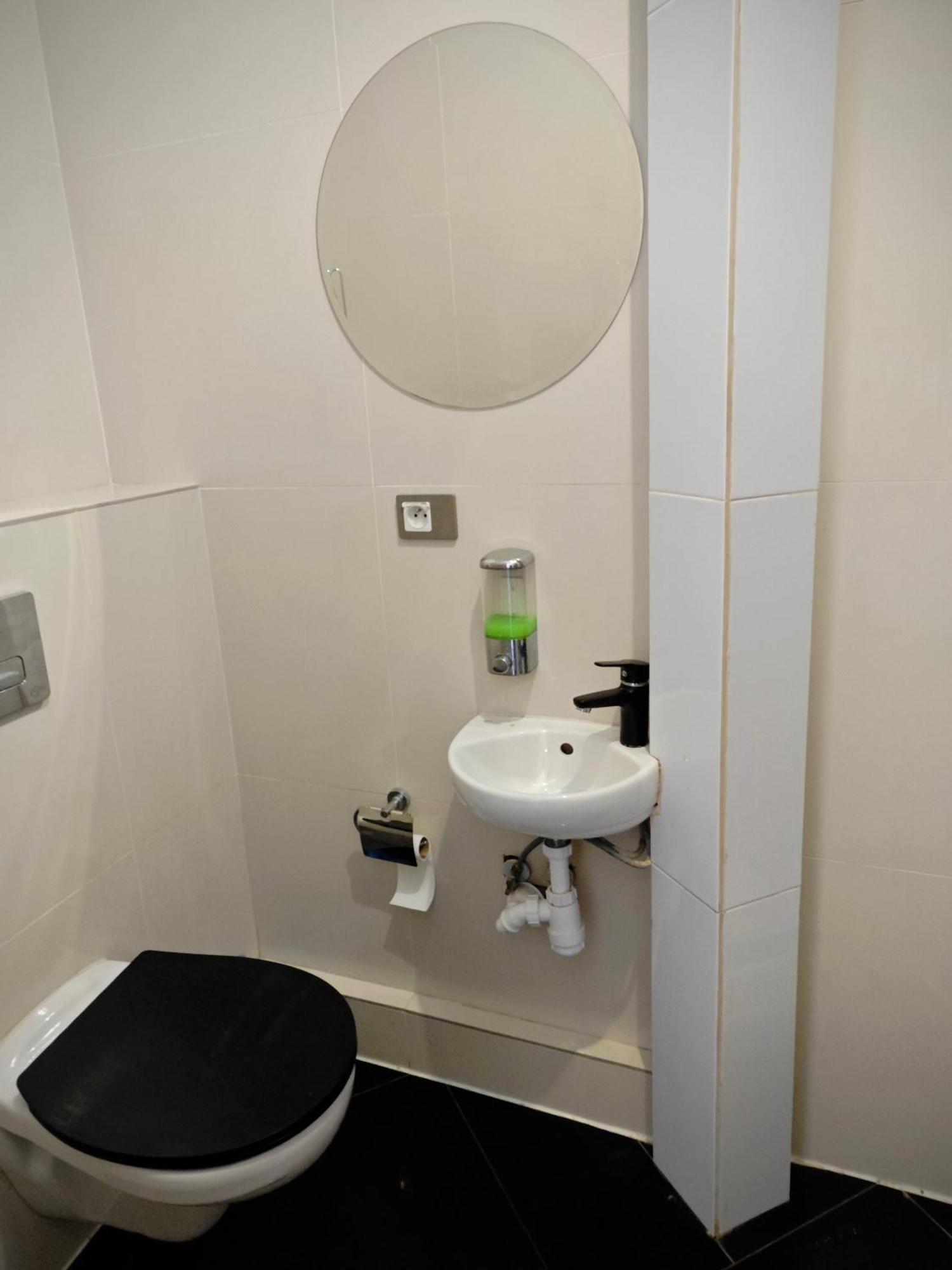 Apartamenty Wilcza - City Center Varsovia Habitación foto