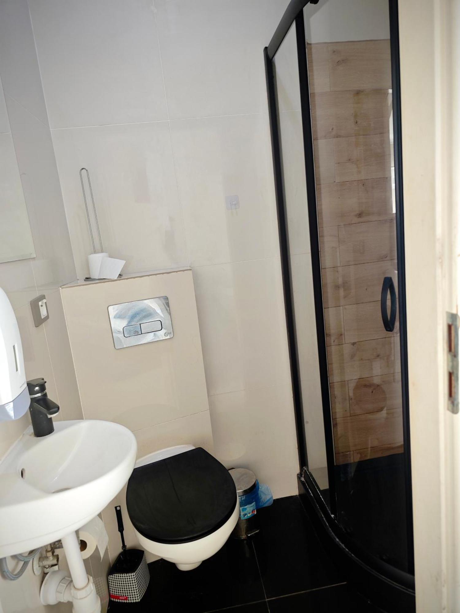 Apartamenty Wilcza - City Center Varsovia Habitación foto